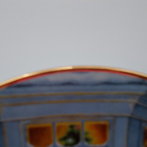 VTG 1991 "PERFECT HARMONY" Porcelain Plate 8in. 22K Gold Trim NEW - Picture 3 of 5